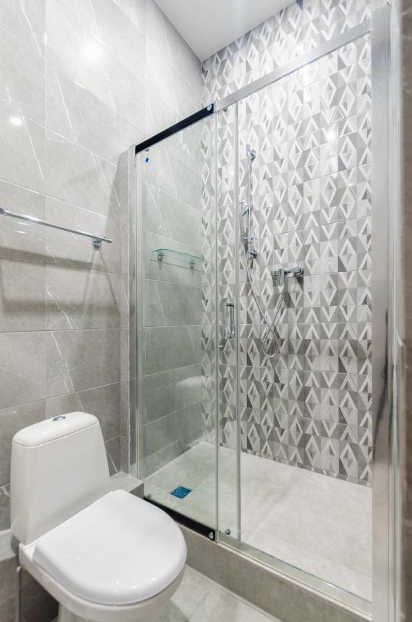 View Smart Apartment Kvartet Railway Station 4D Kiev Luaran gambar